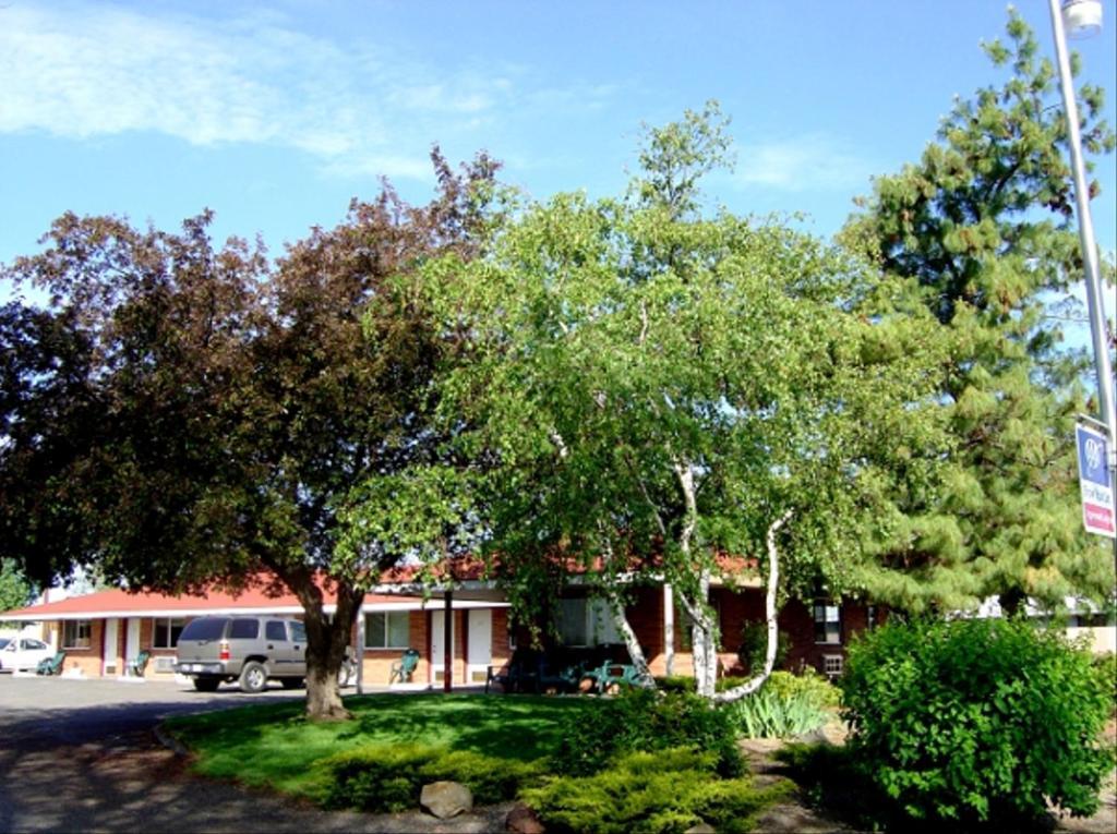 Golden West Motel Klamath Falls Exterior foto